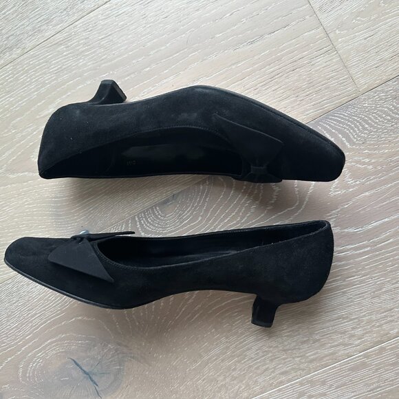 Vaneli Black Suede Kitten Heeled Pump - Picture 4 of 8